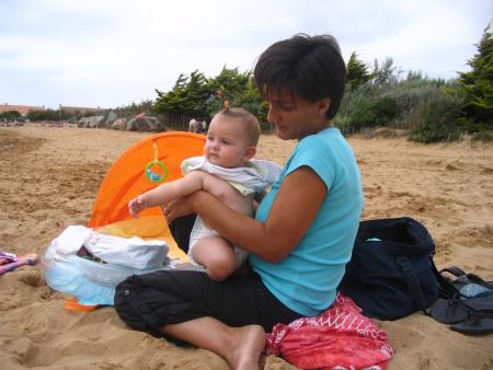 Mathilde et Magali au bord de l'eau