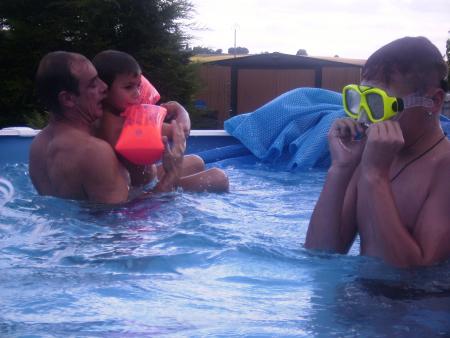 Toujours dans la piscine